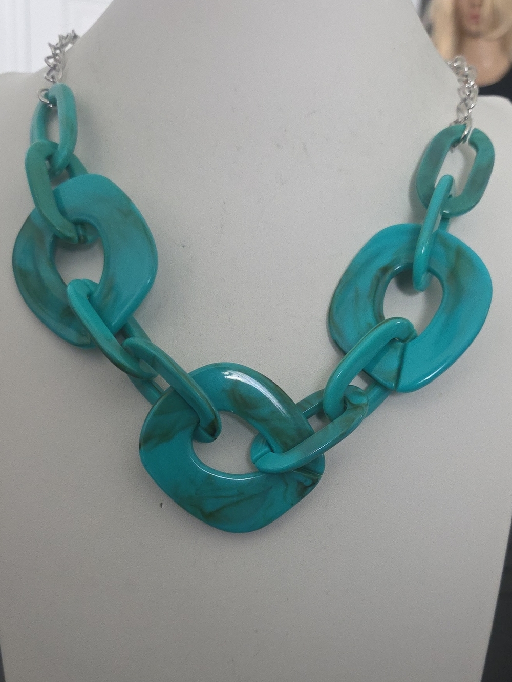 Paparazzi Courageously Chromatic Blue Necklace NWT